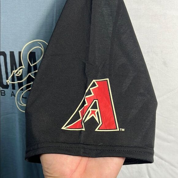 NWOT Arizona Diamondbacks Sixth Man Short Sleeve Hooded Tee 0617 - Picture 3 of 9